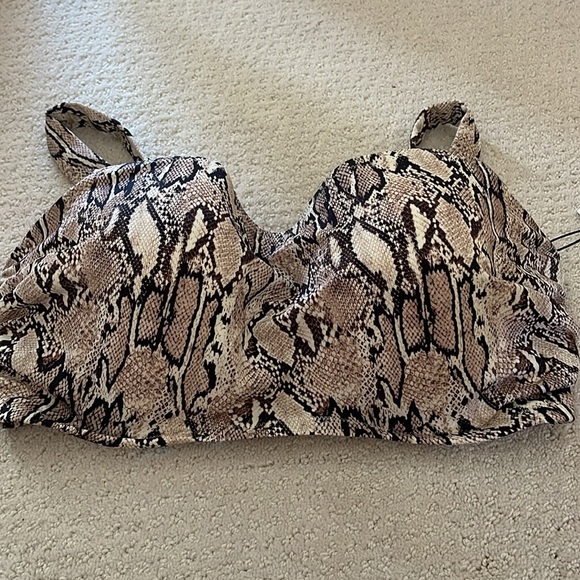 Shade & Shore Bikini Top - Picture 7 of 9